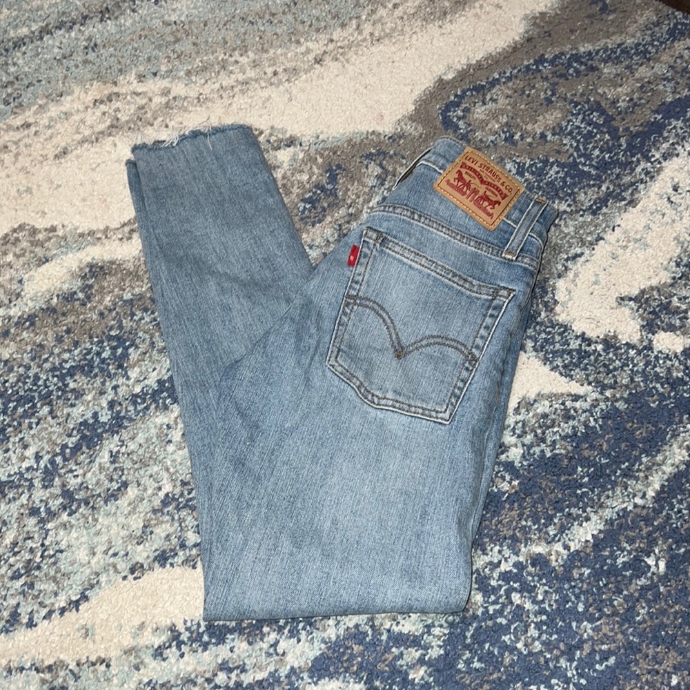 Wedgie style Levi’s jean